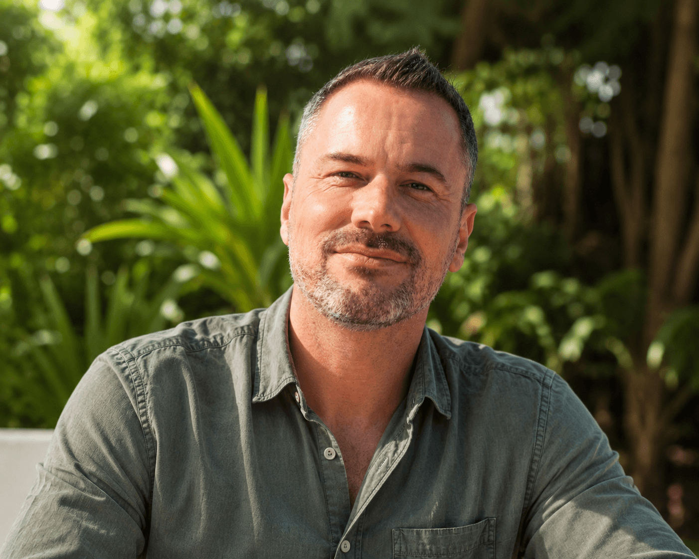 Portrait of Lloyd Barkhuizen, Co-Founder and Chief Revenue Officer