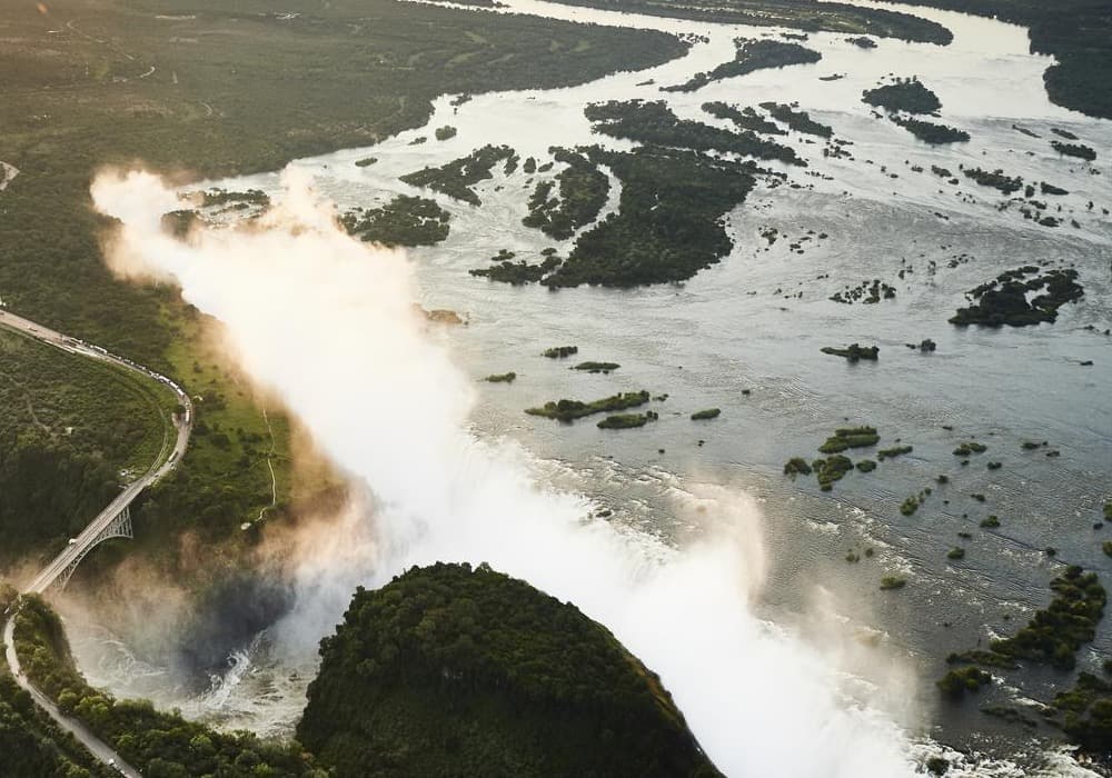 Cape Town, Safari & Victoria Falls — photograph 3